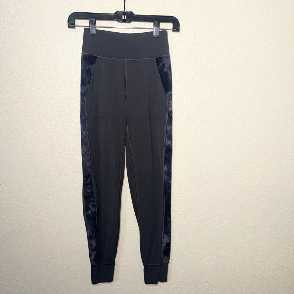 Lululemon Align Jogger Pants Women’s 2 Gray High Rise Nulu Track Stripe